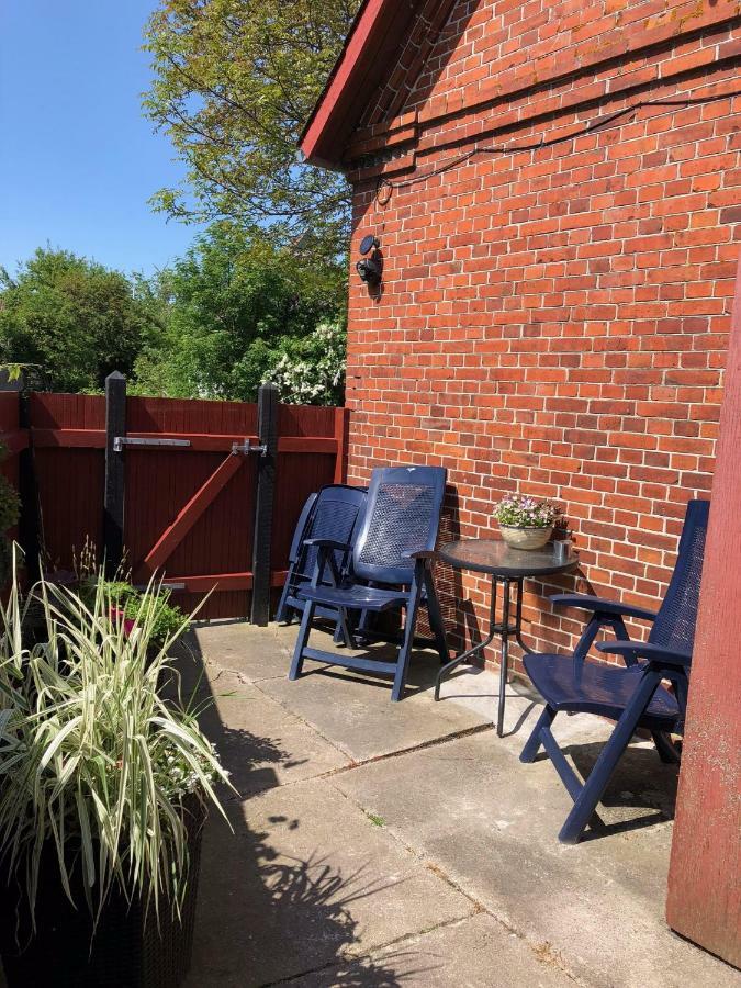 Villa Det Lille Rode Hus à Nyord Extérieur photo
